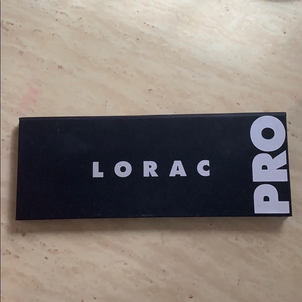 LORAC Pro Palette